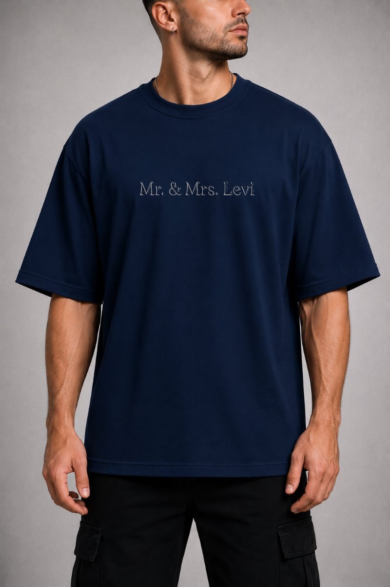 חולצת "Mr. & Mrs. Levi" מודפסת